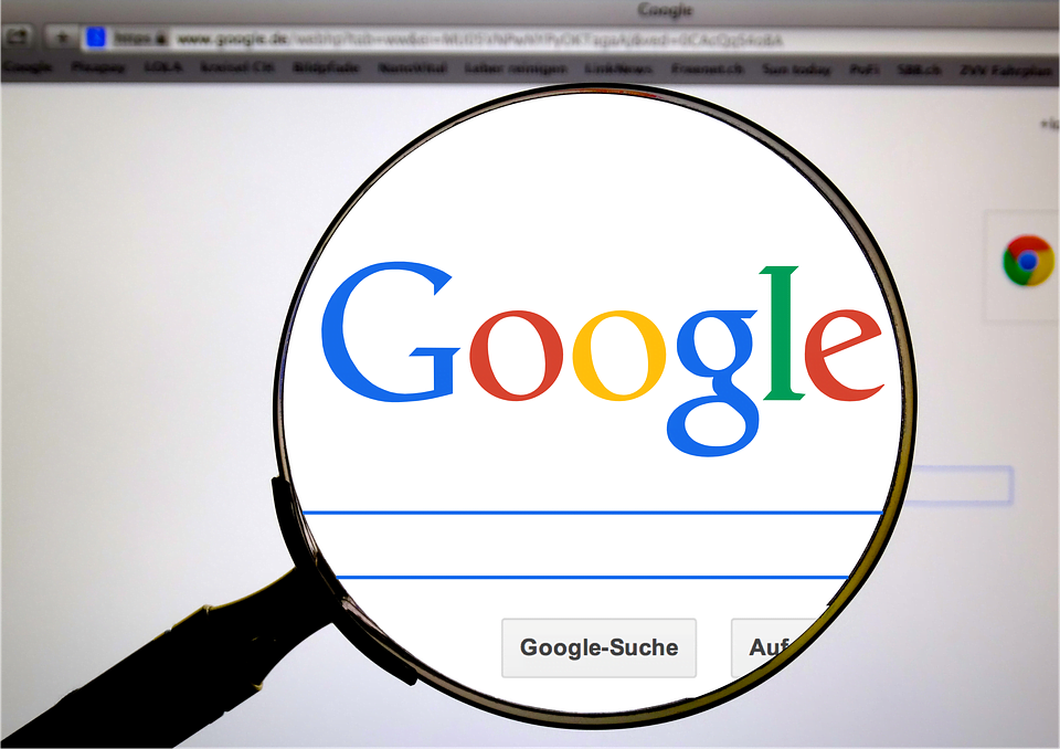 Google finanzia compagnie negazioniste. La rivelazione del Guardian